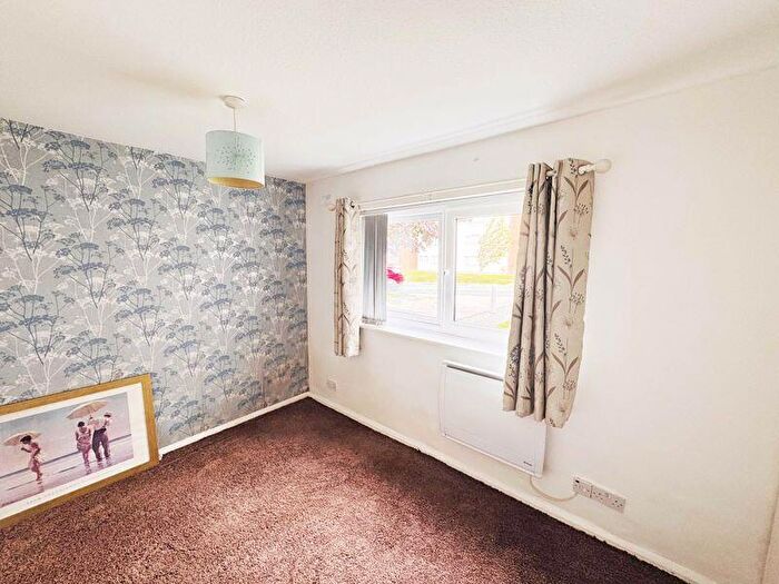 2 Bedroom Flat For Sale In Ground Floor Flat, Wharfedale Court, Chester Avenue, Poulton-Le-Fylde, FY6