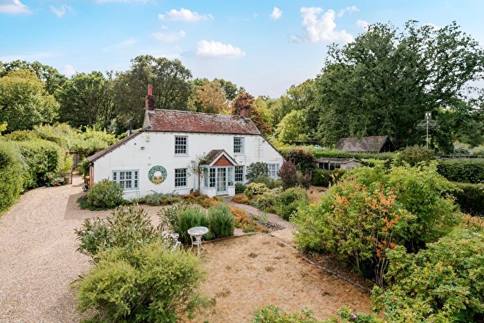 5 Bedroom Detached House To Rent In Dockenfield, Farnham, GU10