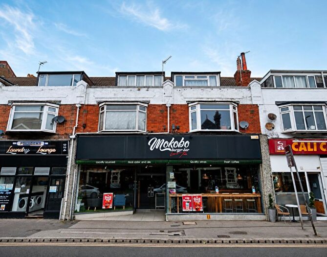 2 Bedroom Maisonette For Sale In A Christchurch Road, Bournemouth, Dorset, BH7