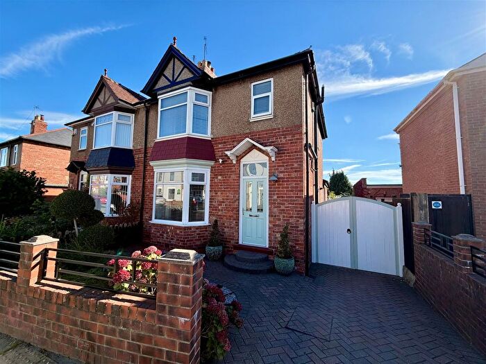 3 Bedroom Semi-Detached House For Sale In Thompson Street East, Darlington, DL1