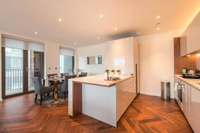 2 Bedroom Flat To Rent In Embassy Gardens, Ambassador Building, New Union Sqaure, SW11