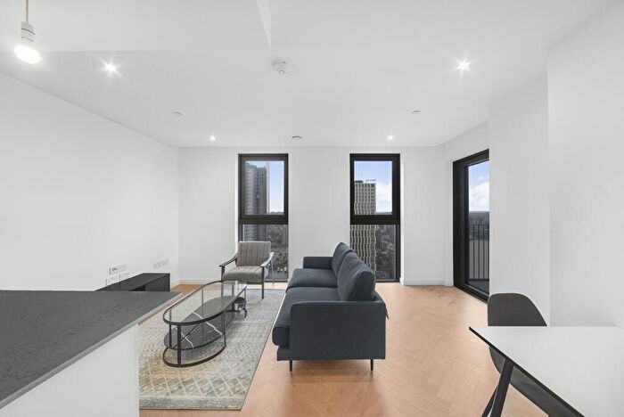 1 Bedroom Apartment To Rent In One Thames Quay, Marsh Wall, E14