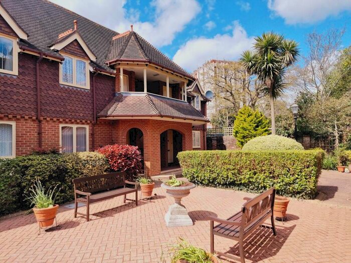 1 Bedroom Retirement Property For Sale In High Street, Fareham, Hampshire, PO16