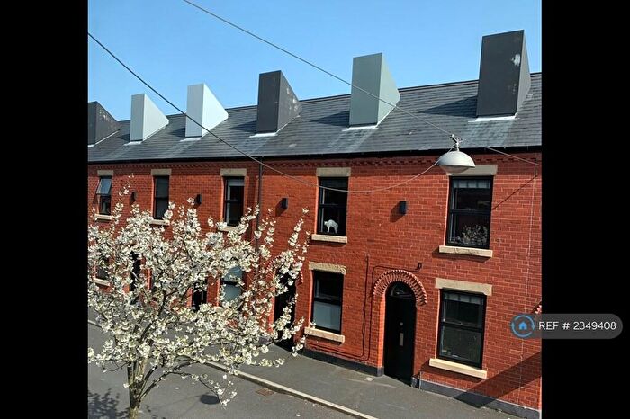 3 Bedroom Terraced House To Rent In Laburnum Street, Salford, M6