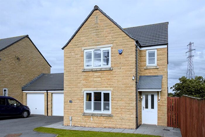 3 Bedroom Detached House For Sale In Haigh Close, Lindley, Huddersfield, HD3