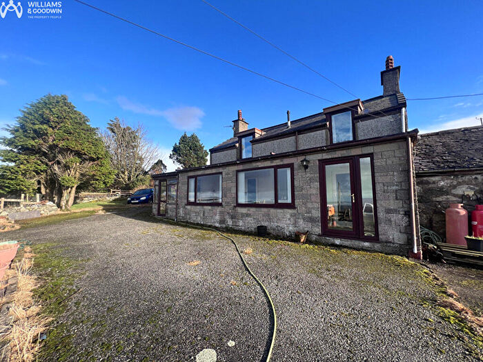 4 Bedroom Detached House For Sale In Carmel, Carmel Nr Caernarfon, Gwynedd, LL54