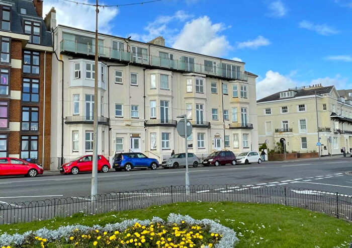 2 Bedroom Flat For Sale In South Parade, Southsea, Hampshire, PO4