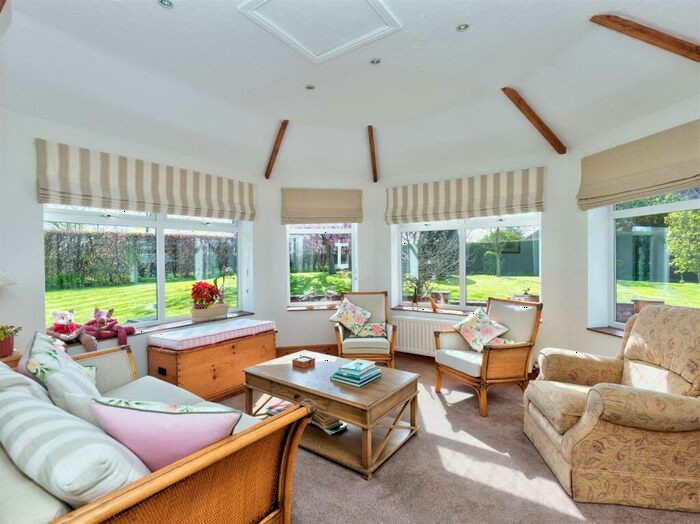 4 Bedroom Detached House For Sale In Stoneley Green, Burland, Cheshire, CW5