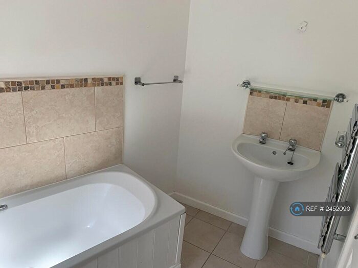 1 Bedroom Flat To Rent In Market Street, South Normanton, Alfreton, DE55