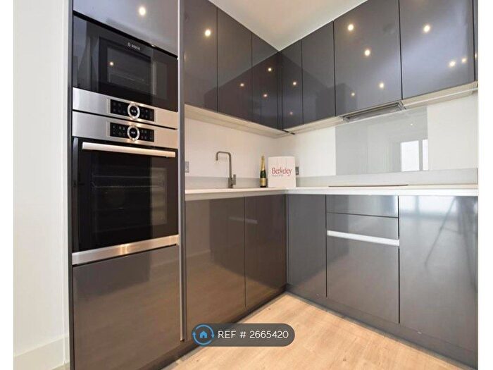 1 Bedroom Flat To Rent In Brunswick House, Orpington, BR6