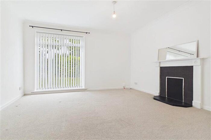 2 Bedroom Flat To Rent In Lydford Court, Newcastle Upon Tyne, NE3
