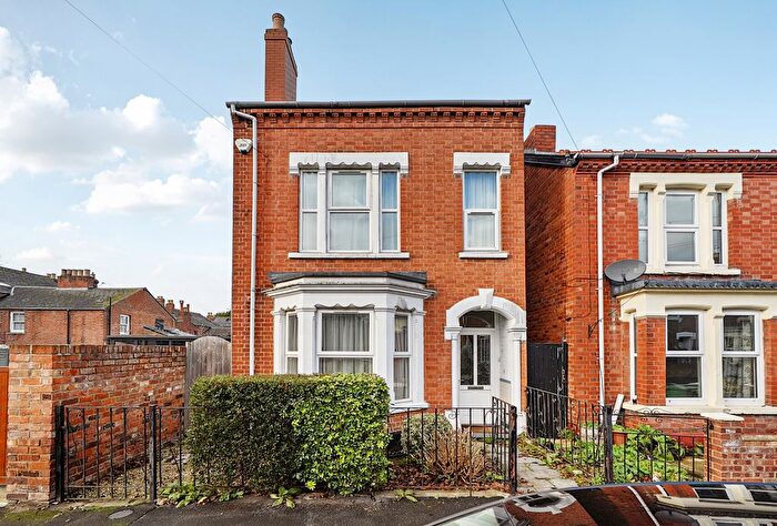 5 Bedroom Detached House For Sale In Henry Road, Gloucester, Gloucestershire, GL1