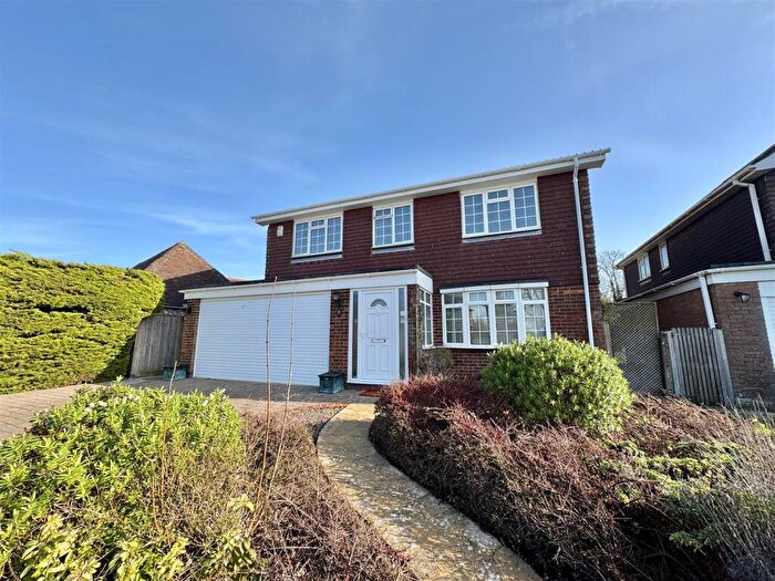 4 Bedroom Detached House To Rent In Bydown, Seaford, BN25