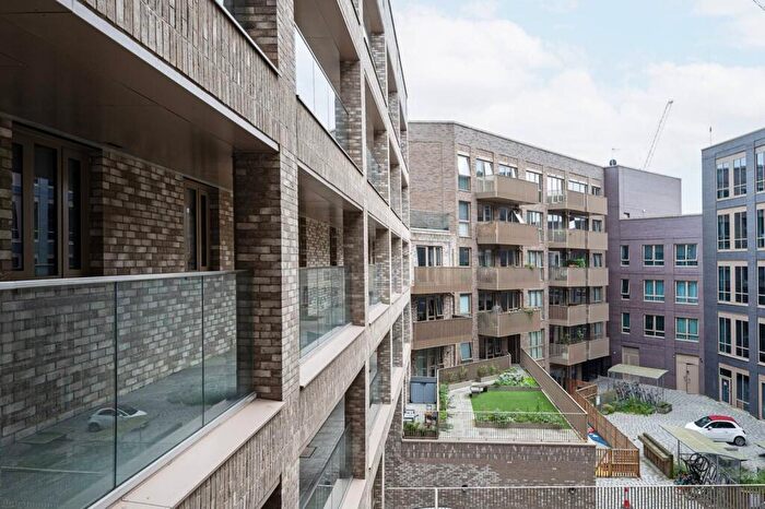 1 Bedroom Flat For Sale In White Post Lane, Hackney Wick, London, E9