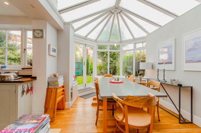 4 Bedroom Property For Sale In Claremont Road, Highgate, London, N6