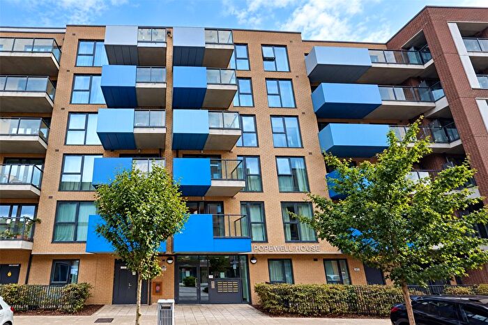 3 Bedroom Flat To Rent In Copperwood Place, London, SE10