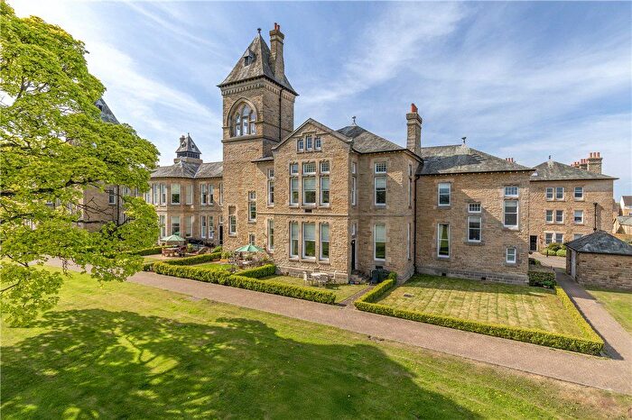 4 Bedroom Town House To Rent In Norwood Drive, Menston, Ilkley, West Yorkshire, LS29