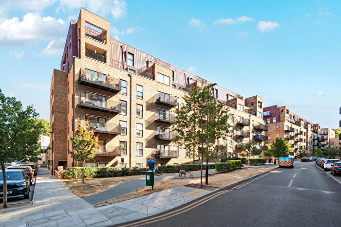 2 Bedroom Apartment For Sale In Moy Lane, London, SE18