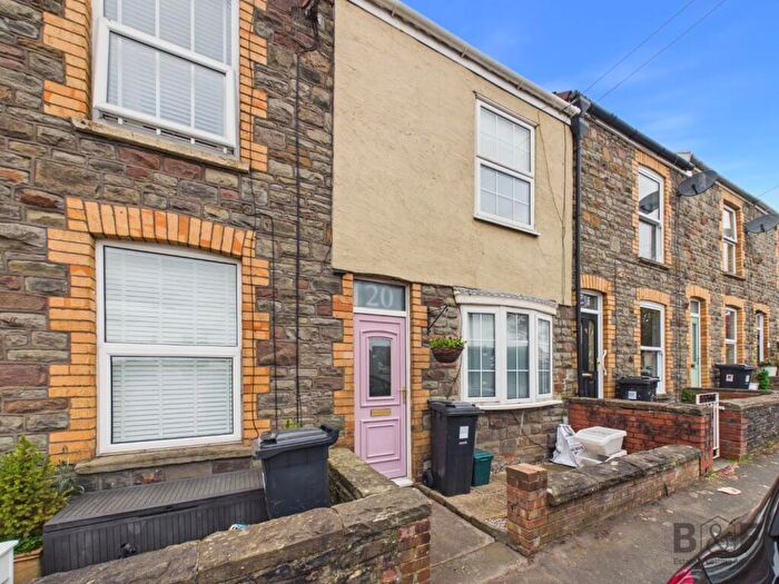 2 Bedroom Terraced House For Sale In Bath Street Staple Hill, BS16