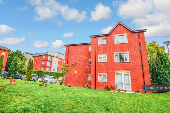 1 Bedroom Flat To Rent In Cobden Court, Southampton, SO18