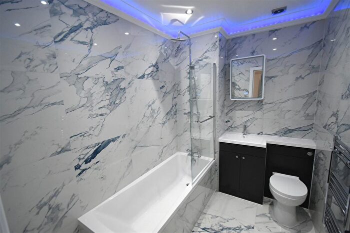 1 Bedroom Flat To Rent In Flat Adams Amp; Moore House, Instone Road, Dartford, DA1