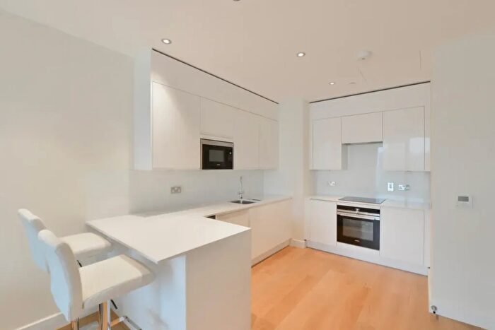 1 Bedroom Flat To Rent In Waterview Drive, Arora Tower, Greenwich, SE10