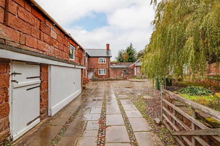 5 Bedroom Detached House For Sale In The Village, Burton, Neston, Cheshire, CH64