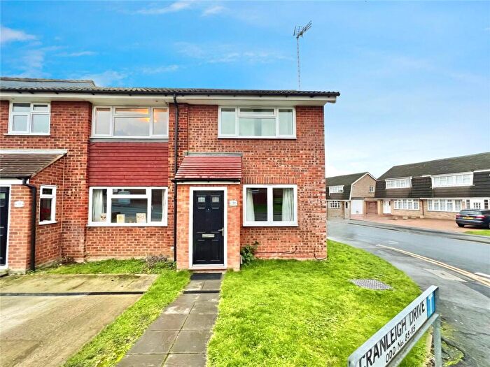 2 Bedroom End Of Terrace House For Sale In Cranleigh Drive, Swanley, Kent, BR8