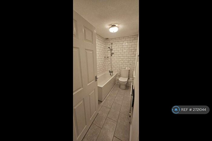 2 Bedroom Terraced House To Rent In Dickens Drive, Kettering, NN16