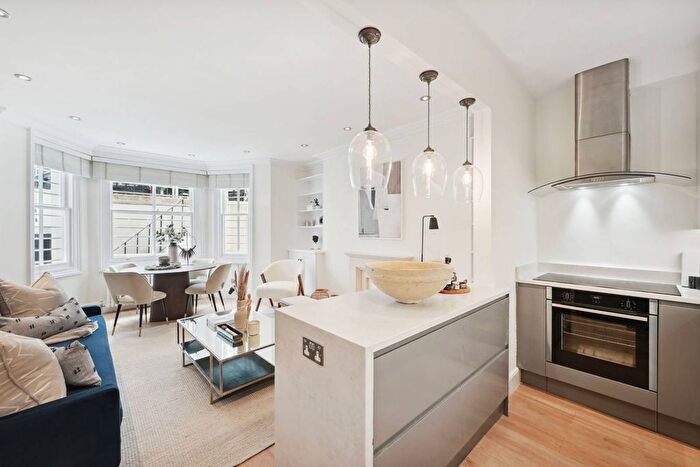 2 Bedroom Maisonette For Sale In Nevern Place, Earls Court, London, SW5