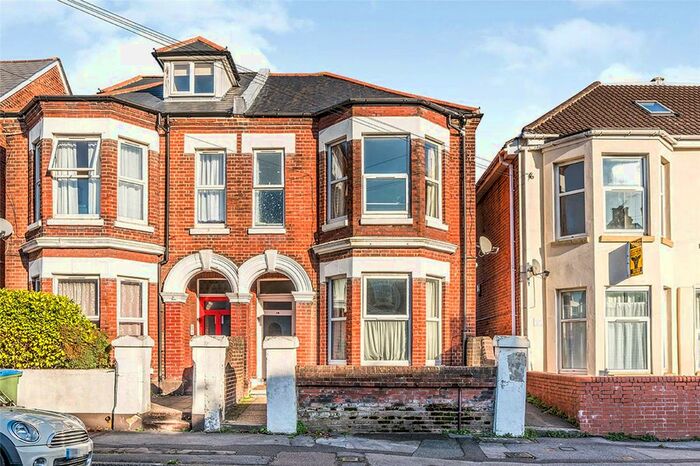 4 Bedroom Detached House To Rent In Ordnance Road, Southampton, Hampshire, SO15