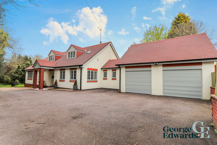 5 Bedroom Detached House For Sale In Bosworth Road, Snarestone, DE12