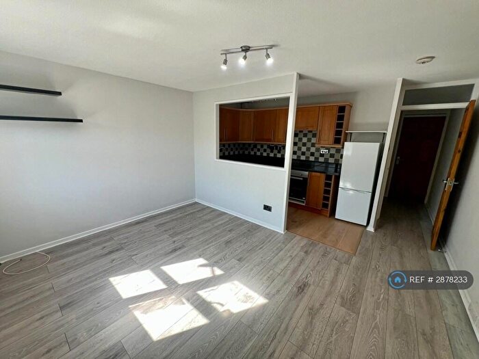 1 Bedroom Flat To Rent In Doveney Close, Orpington, BR5