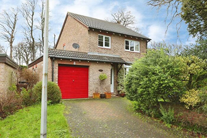 4 Bedroom Detached House For Sale In Cherry Tree Dell, Sheffield, South Yorkshire, S11