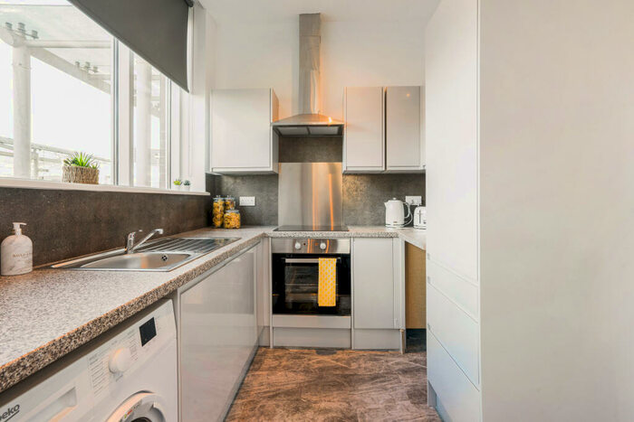 1 Bedroom Apartment To Rent In Unity Place, RG24