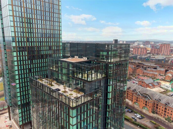 3 Bedroom Flat To Rent In Silvercroft Street, Manchester, Greater Manchester, M15