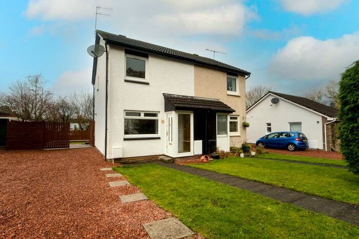 2 Bedroom Semi-Detached House To Rent In Birchview Drive, Busby, Glasgow, G76