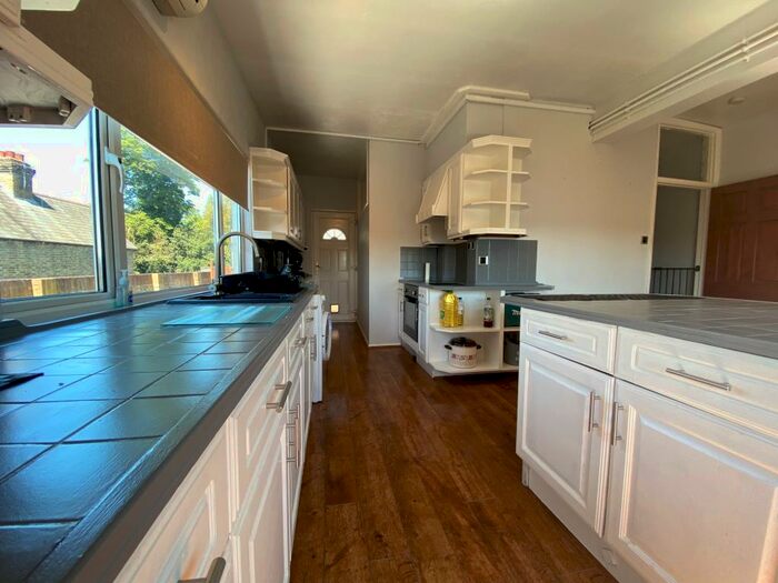 2 Bedroom Apartment To Rent In Langley Park Road, Iver, SL0