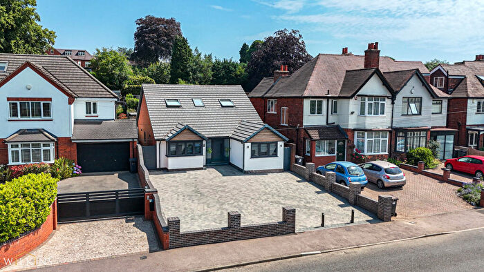4 Bedroom Bungalow For Sale In Lichfield Road, Sutton Coldfield, West Midlands, B74