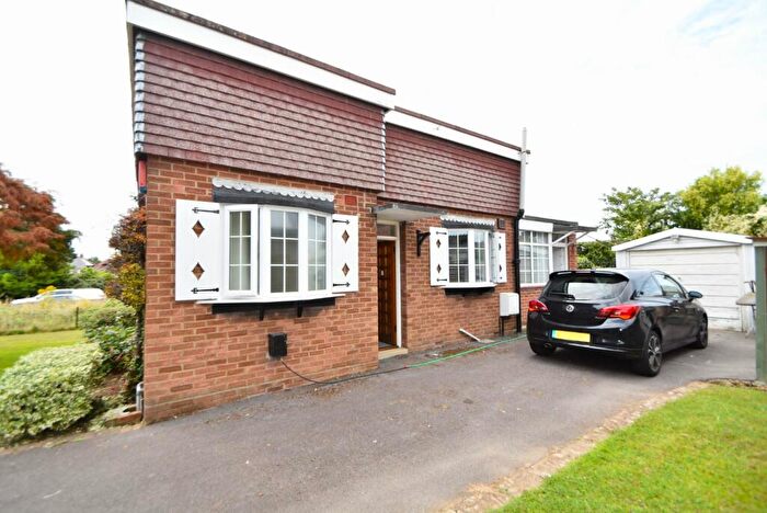 2 Bedroom Bungalow To Rent In Park Lane, Bedhampton, Havant, Hampshire, PO9