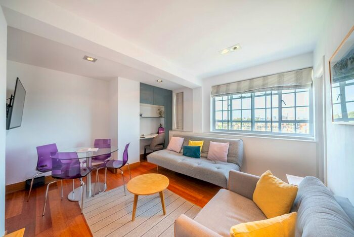 2 Bedroom Flat To Rent In Chelsea Cloisters, Sloane Avenue, SW3