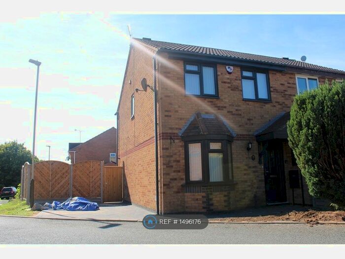3 Bedroom Semi-Detached House To Rent In Cranesbill Road, Hamilton, Leicester, LE5