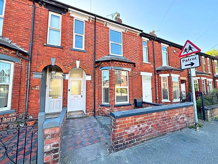 3 Bedroom Terraced House For Sale In Burton Road, Lincoln, LN1