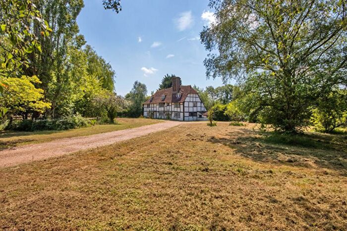 6 Bedroom Property For Sale In Headcorn Road, Biddenden, Kent, TN27