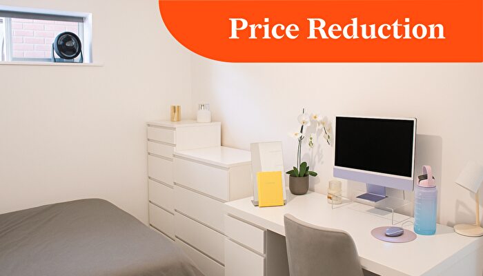 1 Bedroom Flat To Rent In High Street // Bed Apartment // Aug, LN5