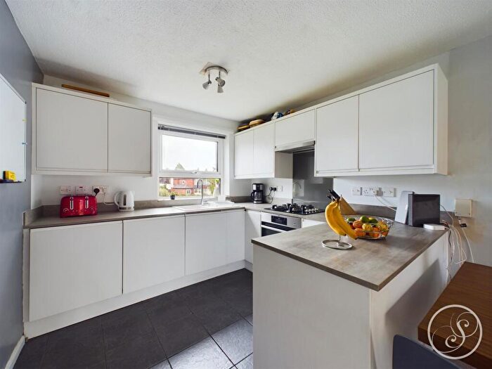 3 Bedroom Detached House To Rent In Montagu Place, Leeds, LS8