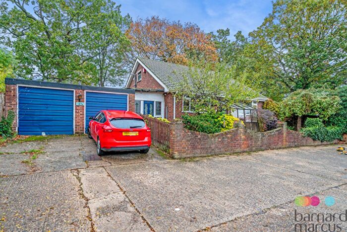 3 Bedroom Detached House For Sale In Friern Park, London, N12