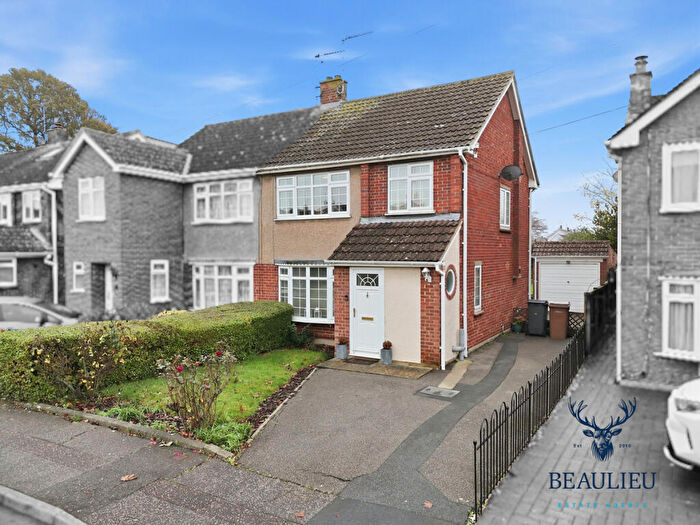 3 Bedroom Semi Detached House For Sale In Bodmin Road, Springfield, Chelmsford, CM1