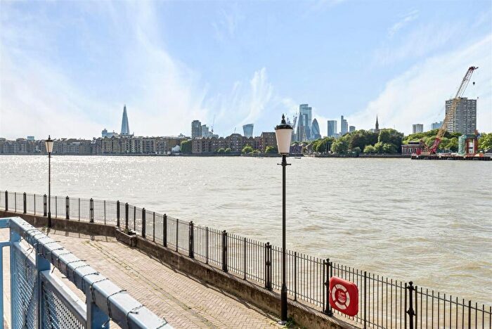 2 Bedroom Apartment For Sale In Rotherhithe Street, Rotherhithe, SE16