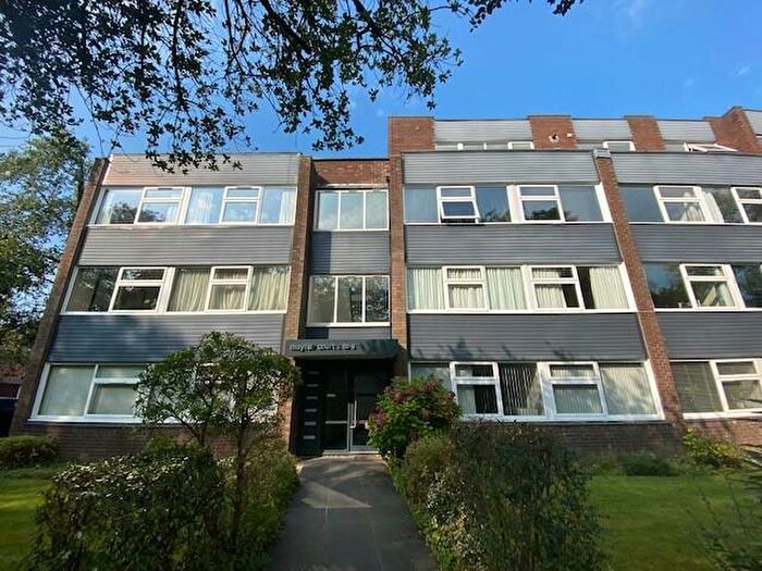 2 Bedroom Apartment To Rent In Mersey Road, West Didsbury, Manchester, M20